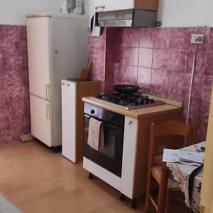  Bed & Breakfast Consoli
